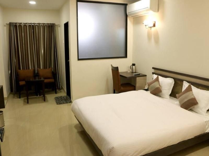 Townhouse Oak Hotel The Sudesh Raipur  Luaran gambar
